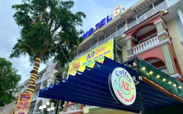 iMOTEL6