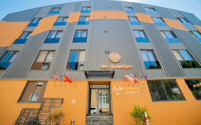 City Moonlight Apart Hotel