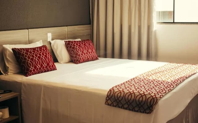 103 Hotel & Flats