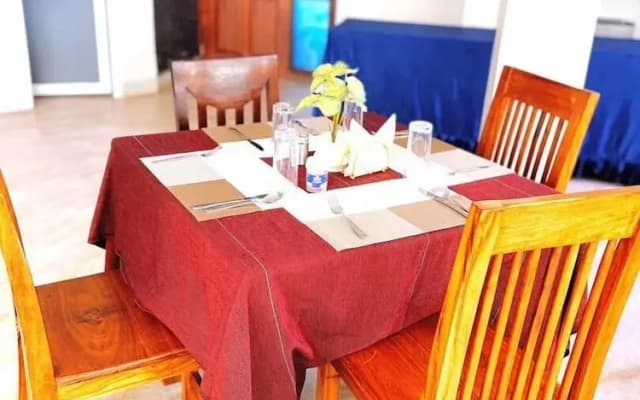 Rejis Hotel