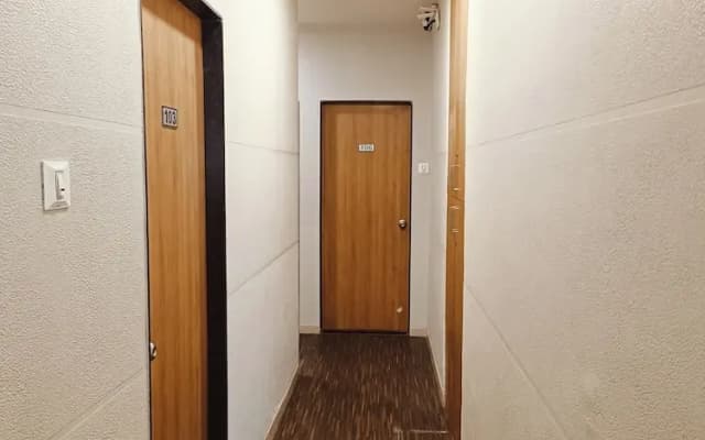 Hotel Apple Palace Surat