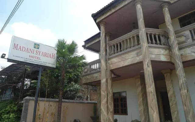 Madani Syariah Hotel