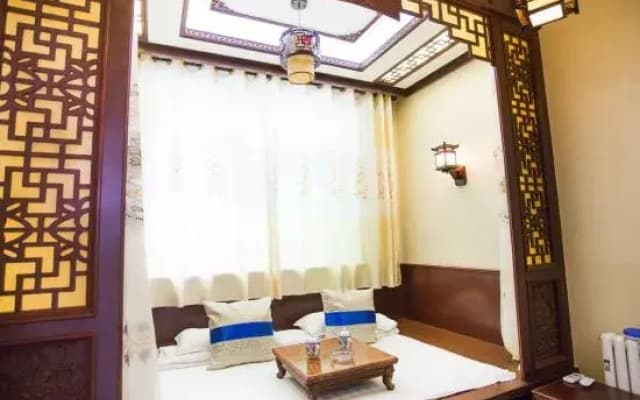 Qinyong Scenic Area Inn