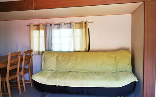 Gimhae Le Monde Caravan