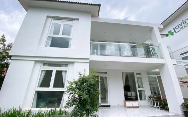Lavini House
