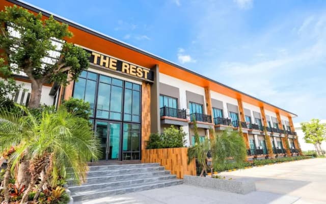The Rest Hotel Prachuab Kriri Khan