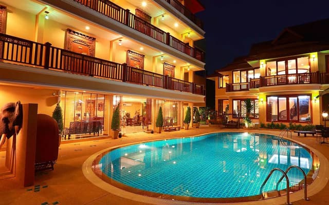At Chiang Mai Hotel