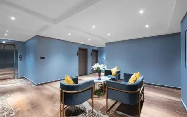 Jin Yue Movie Hotel
