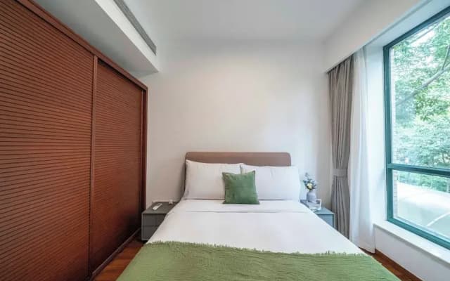 Tyms 2BR APT Lujiazui Renheng Riverside