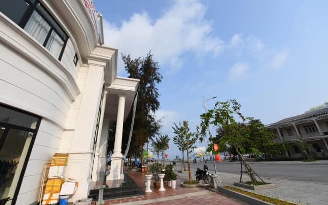 CoTo Starlight Boutique Hotel