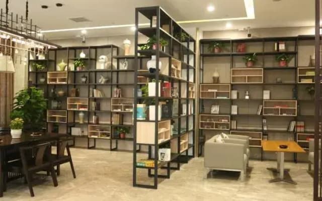 Weishi Jinxiu Hotel