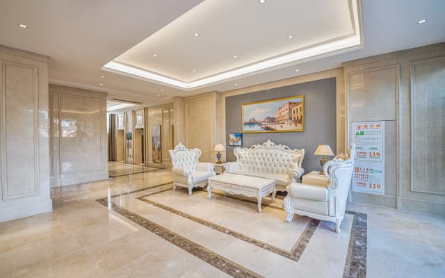 Vienna Hotel (Lu'an Railway Station Government Affairs Center Branch)