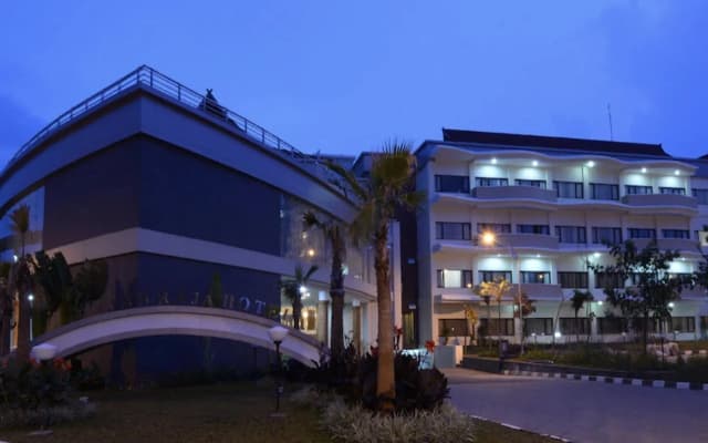 Sutan Raja Hotel & Convention Palu