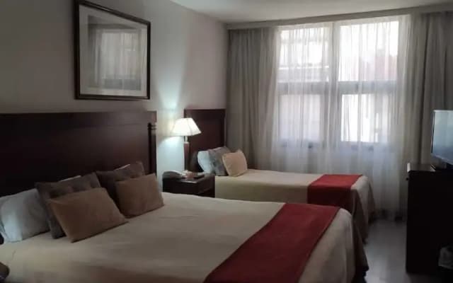 Reconquista Garden Hotel