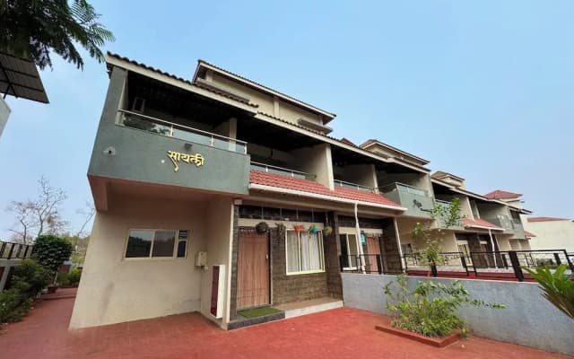 Hotel Sadhana Executive