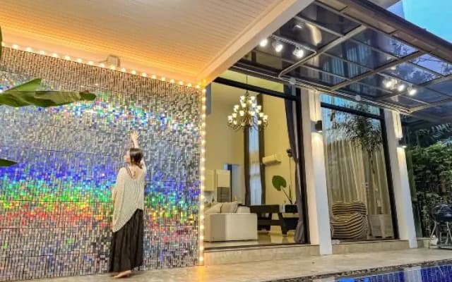 189/7bangkok 6 bedrooms private pool villa，1000square summer villa