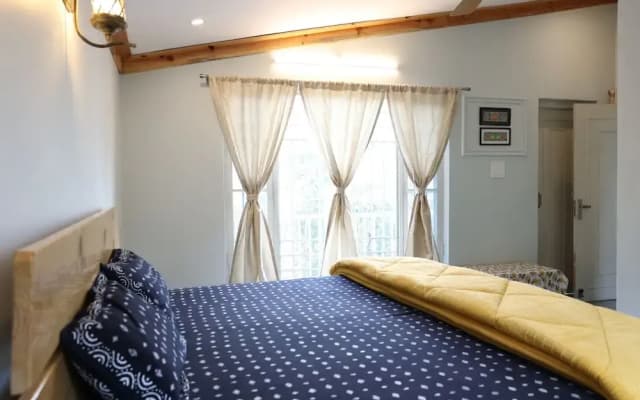 DeerWood Cottages