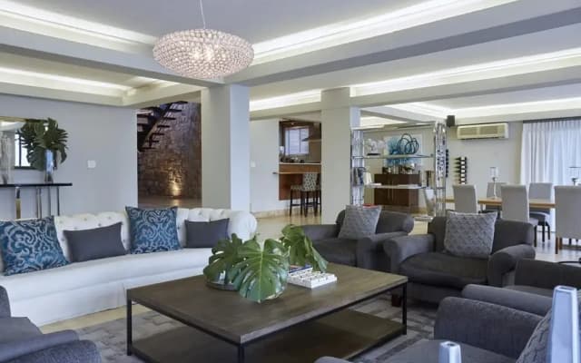 Luxury Villa w Large Patio Private Pool Wescamp