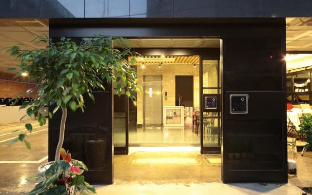 Mono House Hongdae 2