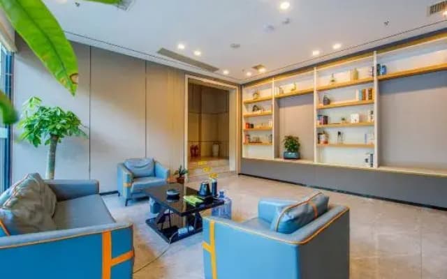 GreenTree Inn  (Huaibei Nanli ChengDe Road East BeiJing RoadExpressHotel)