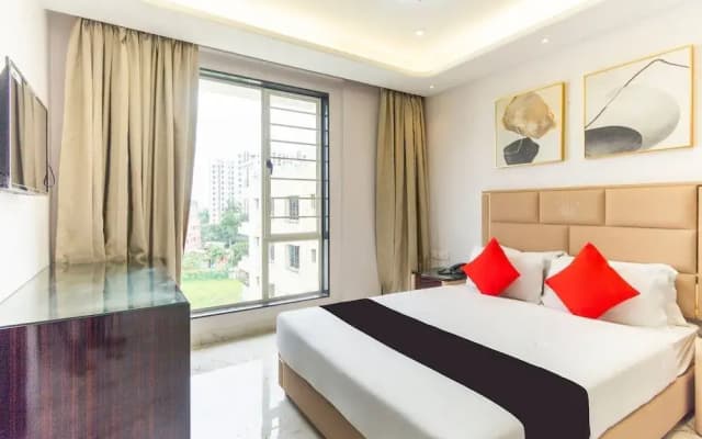 Krish Residency by OYO Rooms