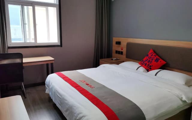 Jun Hotel Henan Sanmenxia Dennis Plaza