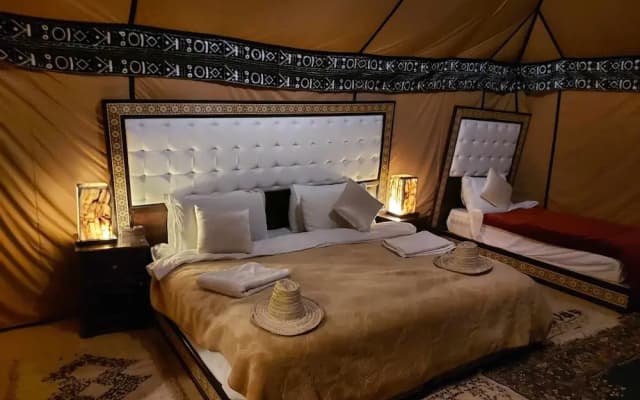 luxury camp jumeirah resort