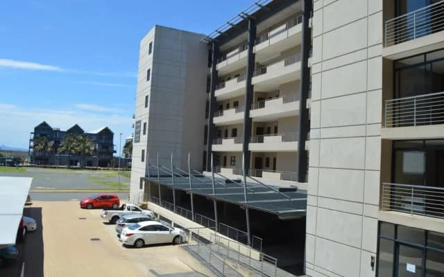 2 Sleeper with King Bed at Point Waterfront