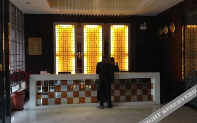 Yufeng Business Hotel