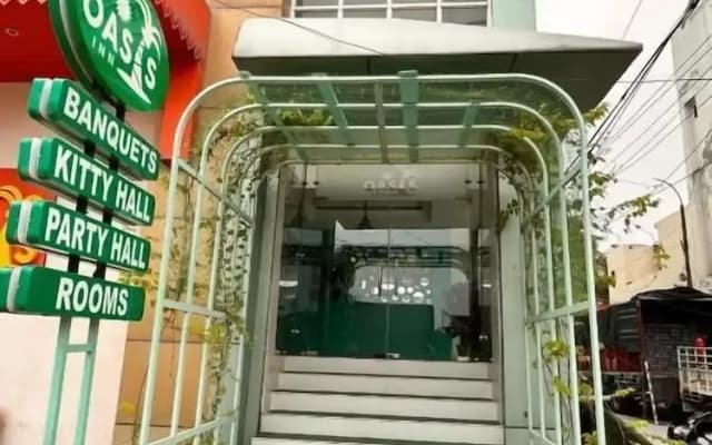Oasis Inn