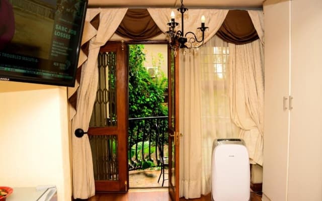 Novus Guest House