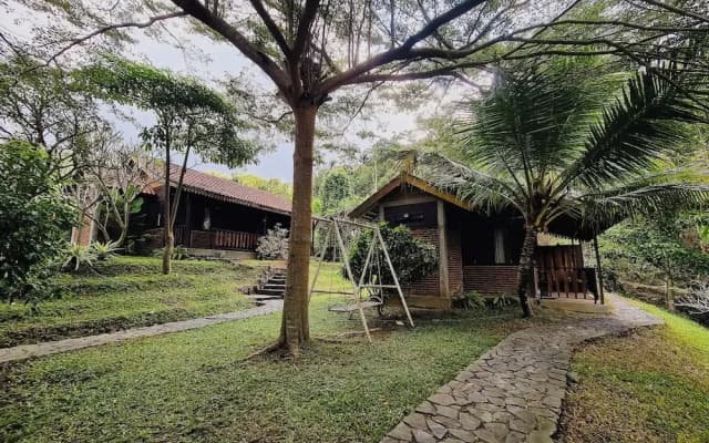 Giri Tengah Resort Borobudur