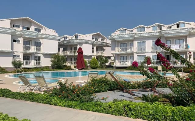Define Beach Suites