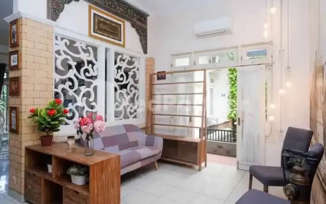 Just 11 Boutique Syariah Mitra RedDoorz near UGM Yogyakarta