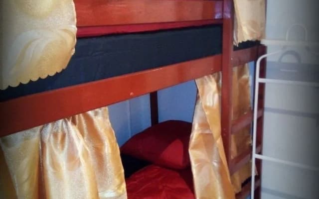 Hostel 42