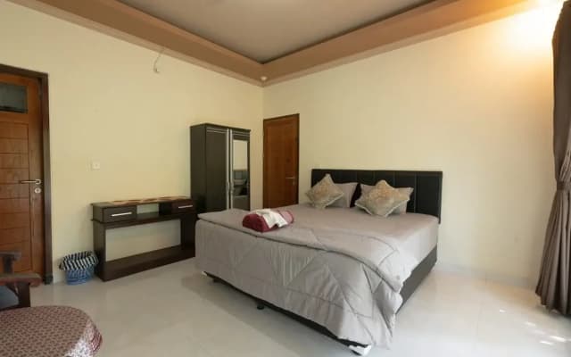 Calm Haven Villa with Amabela Garden Lovina Mitra RedDoorz