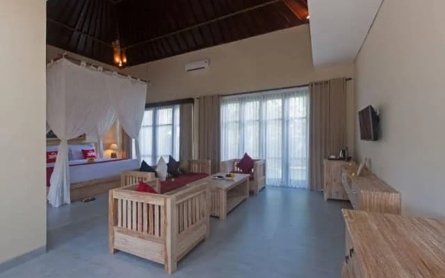 ZEN Rooms Tampak Siring