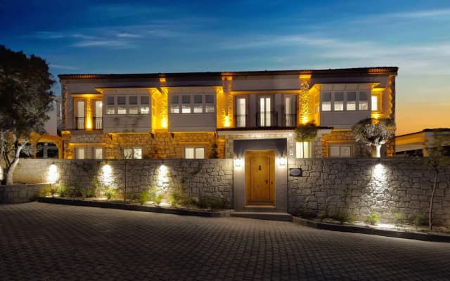 Eritrina Otel