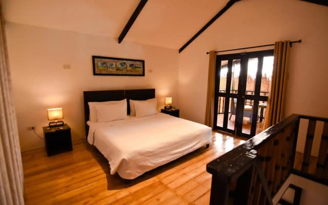 Pyramid Beach Resort