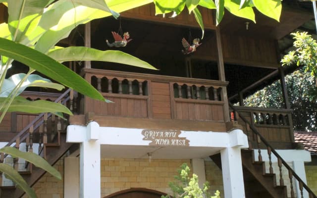 Garden Hostel Dago by RedDoorz