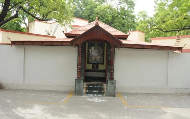 New Woodlands Hotel