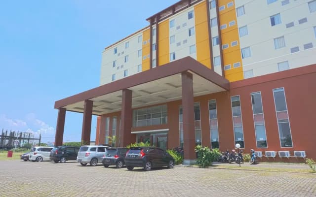 OYO 3269 Hotel Grand Sayang Park Makassar