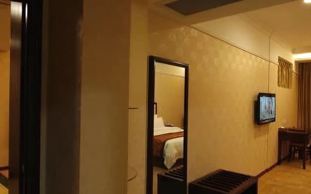 Zhahai Crowne Holiday Hotel