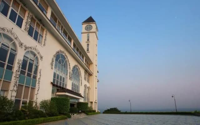 The Fountain Resort