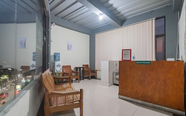 RedDoorz Syariah at Cigadung Raya Street