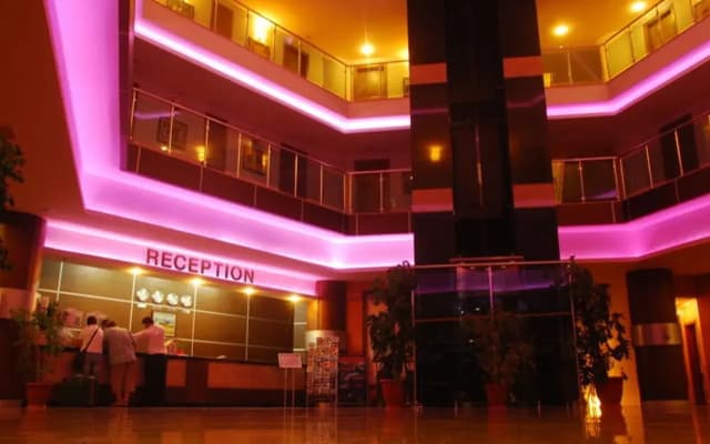 Club Side Coast