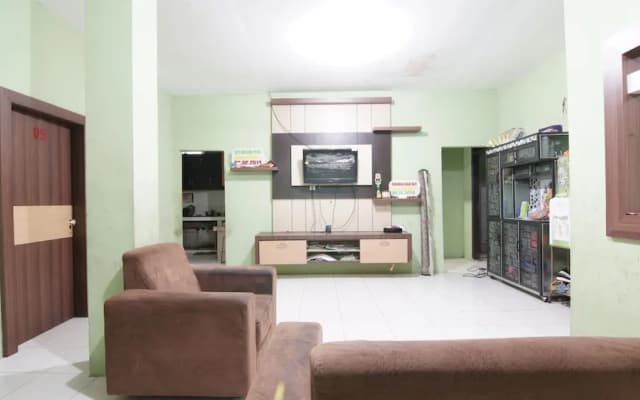 Hotel O Nayla Homestay Syariah Near Koro Koro Panam, Karaoke, Pool, & Cafe