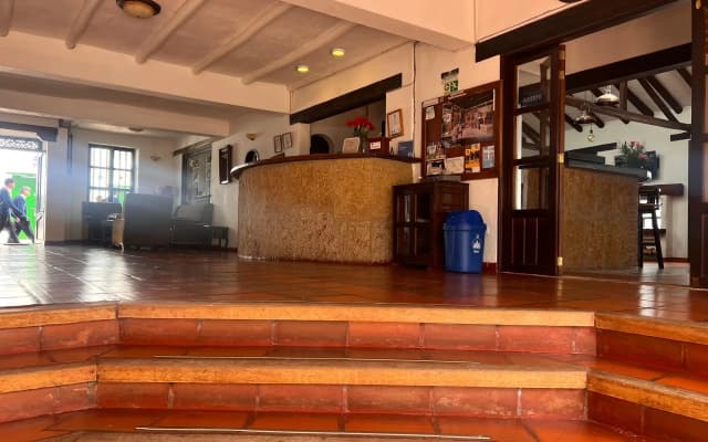 Hotel Meson de los Virreyes