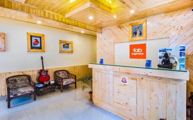 FabExpress Shami Inn
