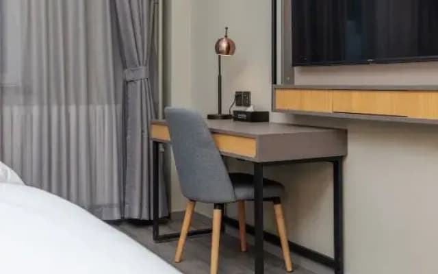 Homeinn Selected Hotel (Haiyang Xinyuan Square)